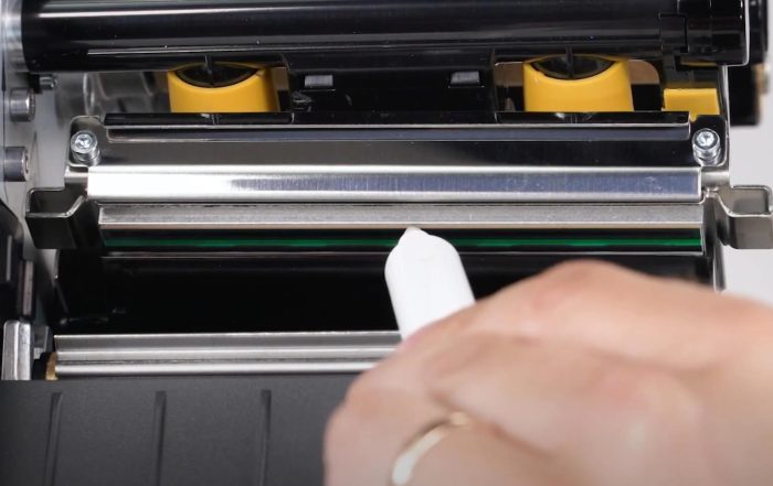 Zebra rengöring av etikettskrivare för hållbarhet