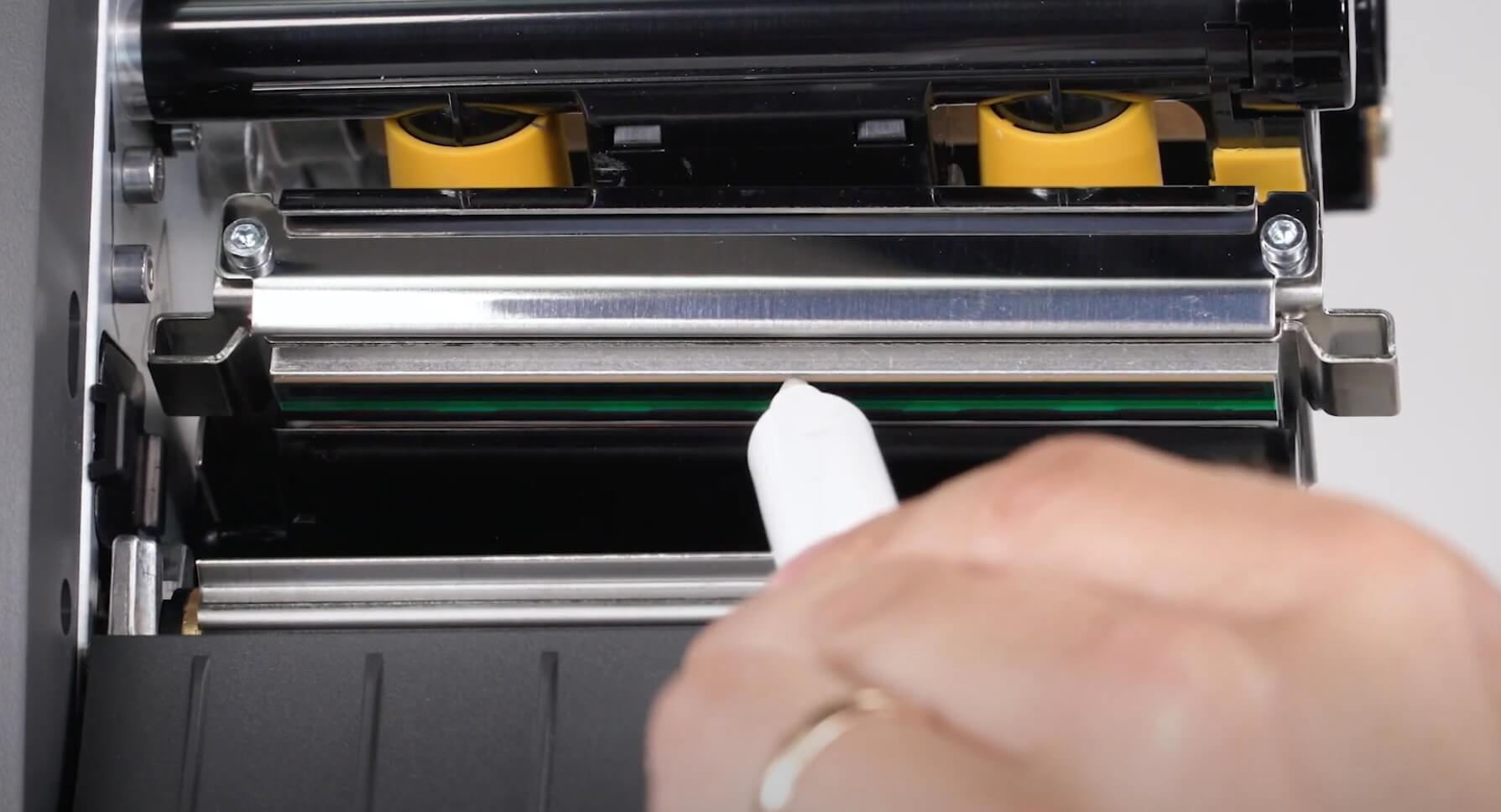 zebra-rengoring-skrivare Rengöring av etikettskrivare. En guide för optimal drift.